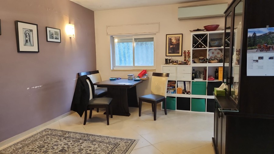 שיר''ן: דירה למכירה בשכונת ארנונה בירושלים